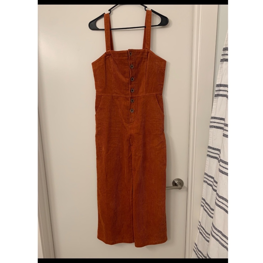 Rust/orange jumpsuit